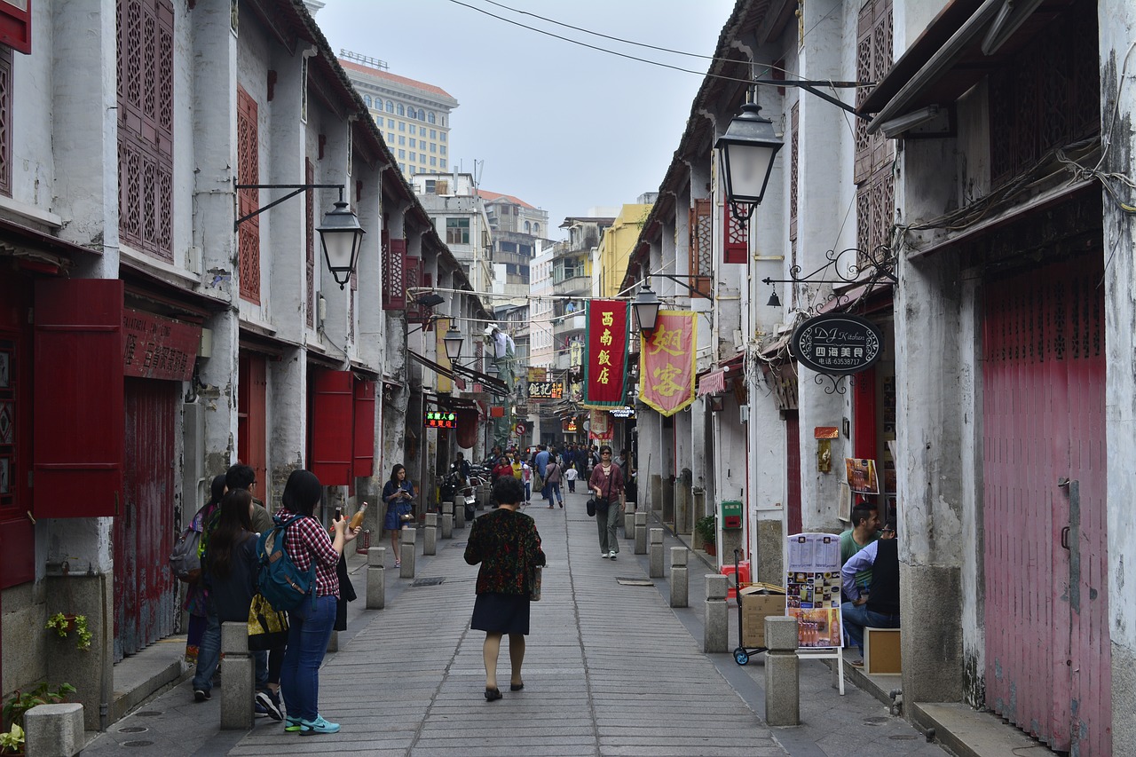 政府收回长沙湾兼善里/福华街土地以推行市区重建项目